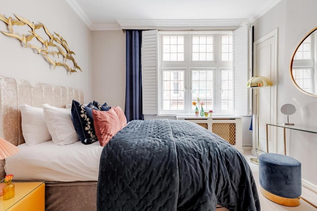 Revamped & Luxxe For Covent Garden Lovers! Adorable City Home For Families & Friends ロンドン エクステリア 写真